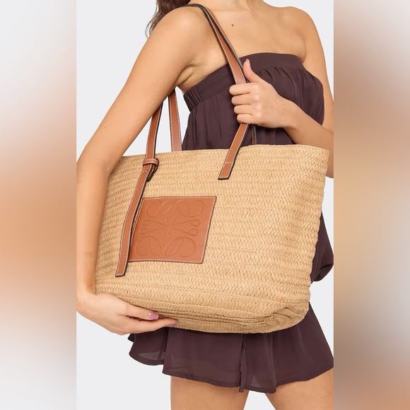 Handbags - Beige oversized beach bag